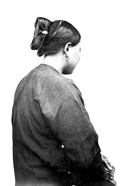 清末民初,一个河源女子的发型